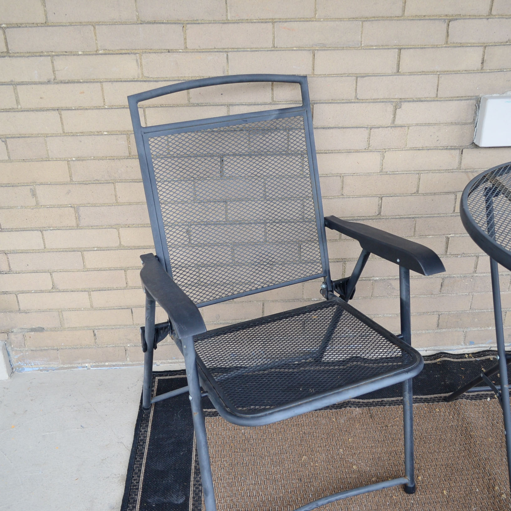 Portable Metal Mesh Patio Table And Two Chairs EBTH